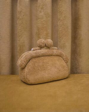 big kissing lock bag light brown