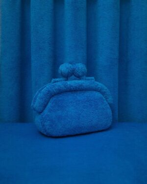 big kissing lock bag light brown